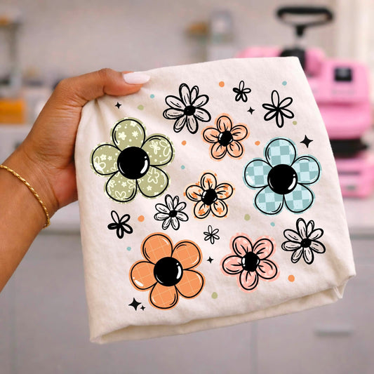 Groovy Retro Flower Graphic Tee 🌼🧡🩵